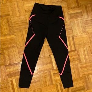 Victoria’s Secret Pink Ultimate Sport Leggings